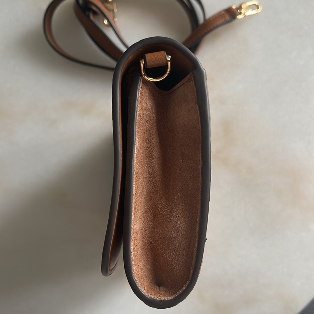 Tory Burch Thea embossed exotic flat wallet crossbody - Picture 2 of 6